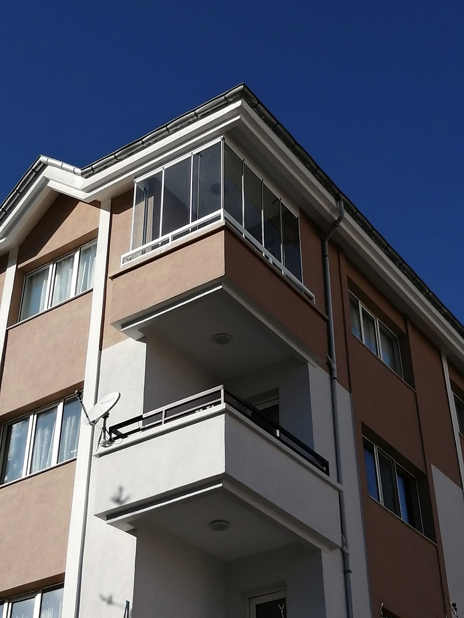 Cam Balkon Sinan Bey